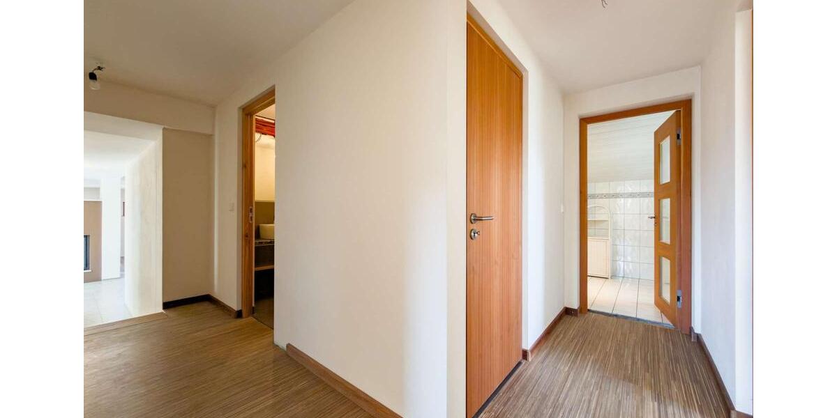 Etagenwohnung Pocking - 5 Zimmer, 187 m&sup2;, 1.440&euro; | Angebot:26144033