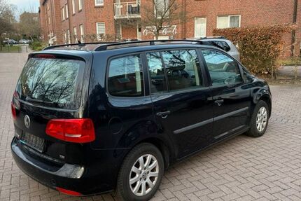 VW Touran 171.000 km 8.800 &euro; Hamburg 21079