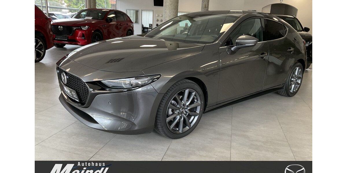 Mazda 3 2.223 km 28.490 &euro; Altenmarkt 83352
