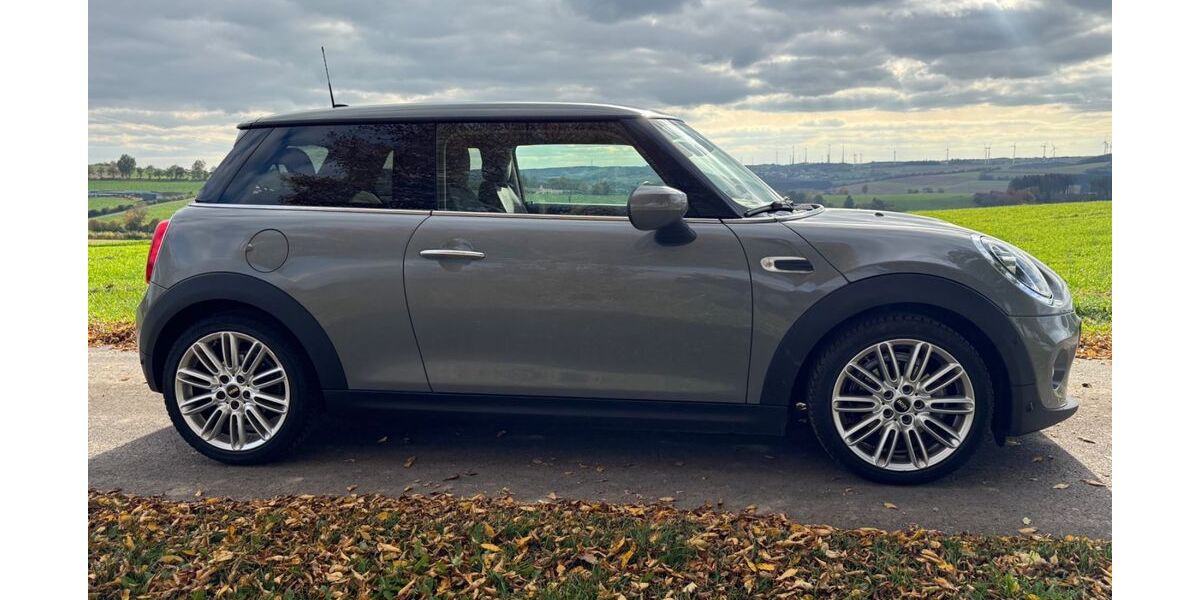 Mini Cooper 73.600 km 16.490 &euro; Bleialf 54608
