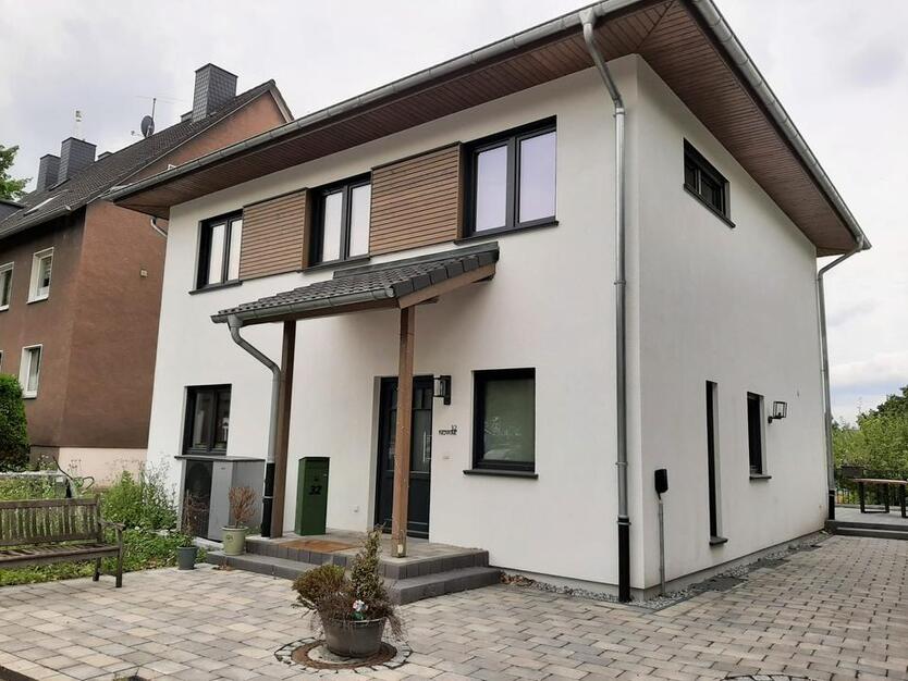 Gepflegtes Einfamilienhaus mit großem Garten in ruhiger Lage von