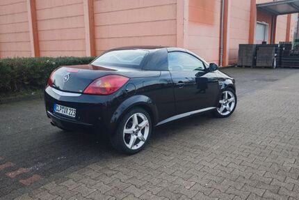 Opel Tigra 132.000 km 3.200 &euro; Cloppenburg 49661