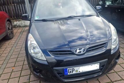 Hyundai i20 120.000 km 2.999 &euro; Eislingen 73054