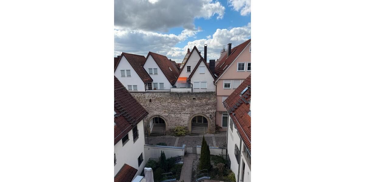 Dachgeschoßwohnung Leonberg - 2.5 Zimmer, 78 m&sup2;, 285.000&euro; | Angebot:26543342