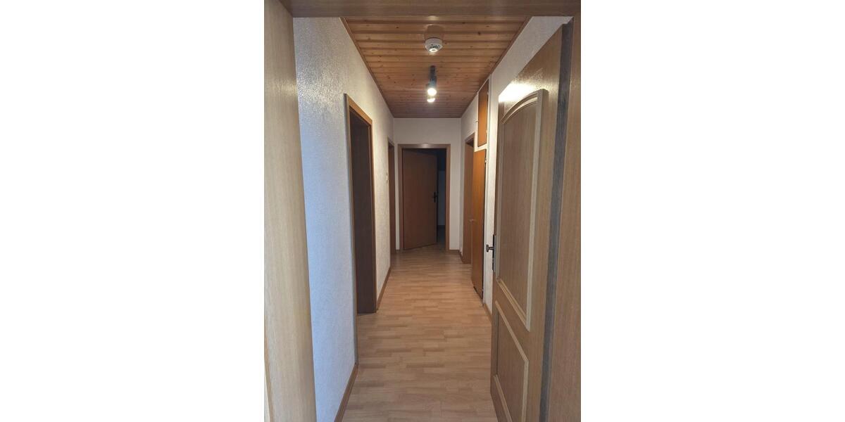 Erdgeschoßwohnung Nettetal - 4 Zimmer, 80 m&sup2;, 1.250&euro; | Angebot:26335374