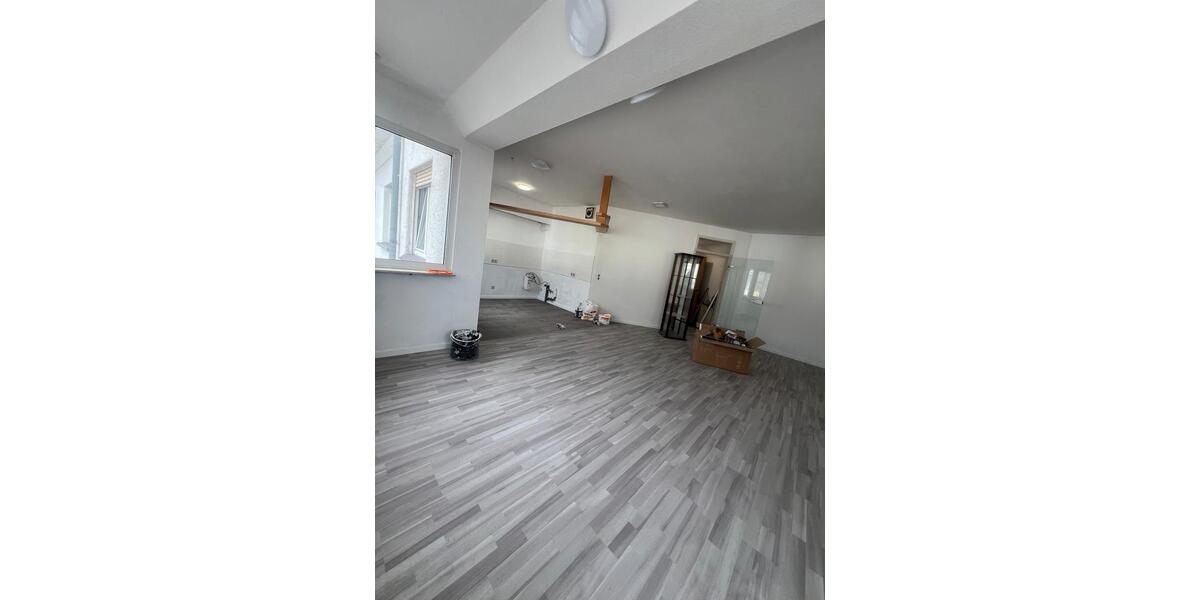Etagenwohnung Völklingen - 2 Zimmer, 55 m&sup2;, 670&euro; | Angebot:25589317