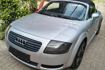 Audi TT 208.000 km 4.900 &euro; Goch 47574