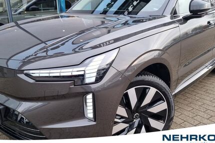 Volvo EX90 11.900 km 71.990 &euro; Flensburg 24941