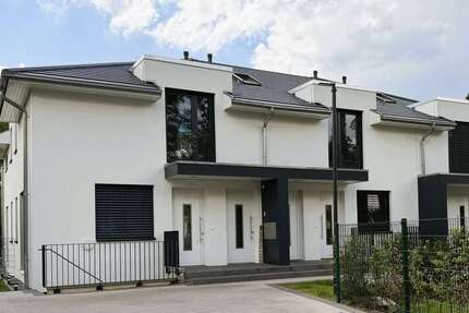 Wohnung Hamburg Wandsbek - 2 Zimmer, 69 m&sup2;, 1.400&euro; | Angebot:26690339