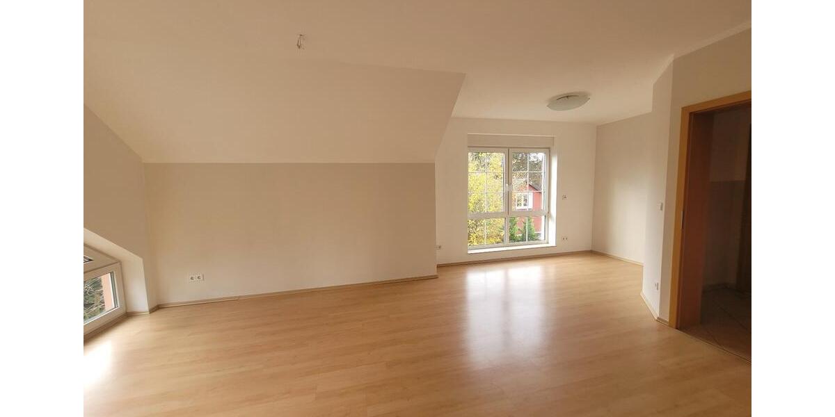 Zwei-Zimmer-Wohnung (Obergeschoss) oder ganzes Haus 2 zimmer