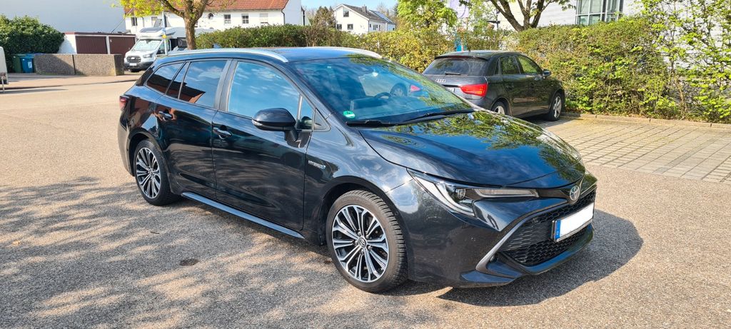 Toyota Corolla 112.000 km 21.300 &euro; Ingolstadt 85053