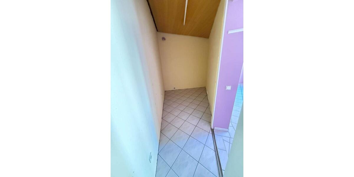 Etagenwohnung Trebur - 3 Zimmer, 98 m&sup2;, 990&euro; | Angebot:25403851