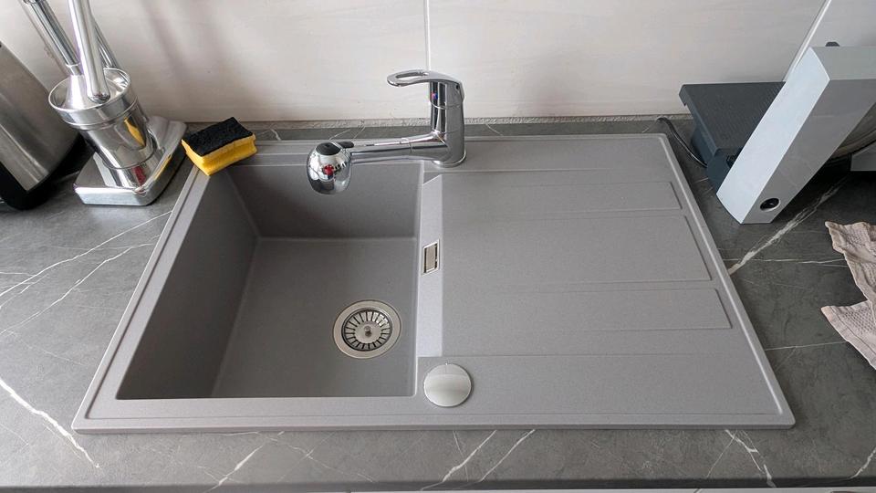 Dachgeschoßwohnung Teutschenthal - 2 Zimmer, 50 m&sup2;, 400&euro; | Angebot:24752680