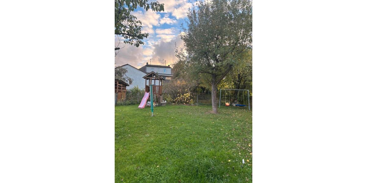 Einfamilienhaus Mitterteich - 4 Zimmer, 130 m&sup2;, 270.000&euro; | Angebot:24772227