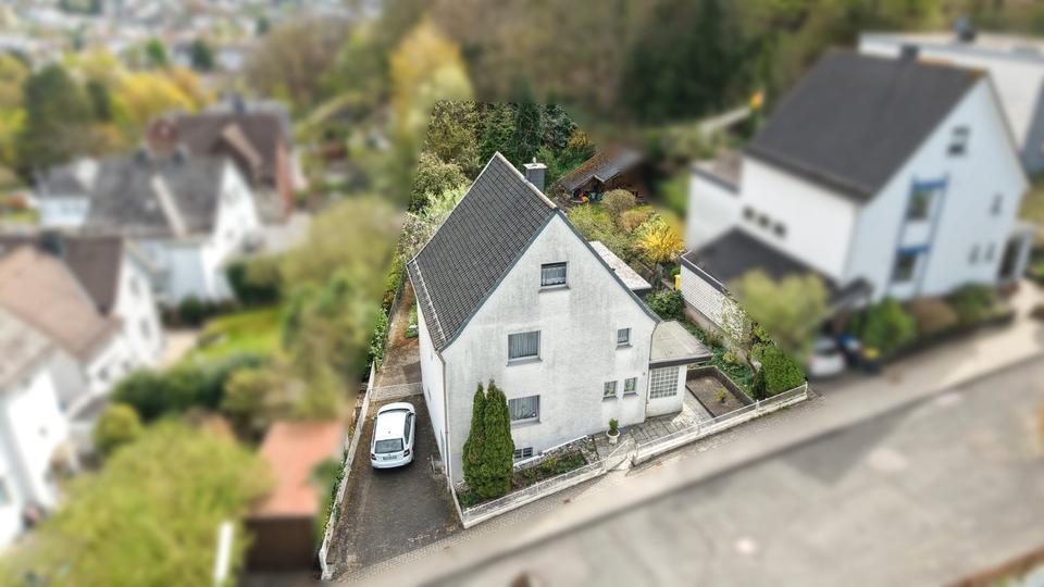 Einfamilienhaus Siegen Weidenau - 6.5 Zimmer, 150 m&sup2;, 324.000&euro; | Angebot:26253376