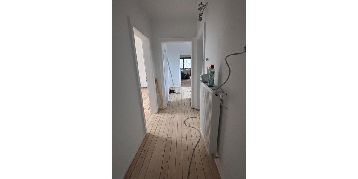Dachgeschoßwohnung Kaiserslautern Engelshof - 3 Zimmer, 100 m&sup2;, 1.350&euro; | Angebot:25048848