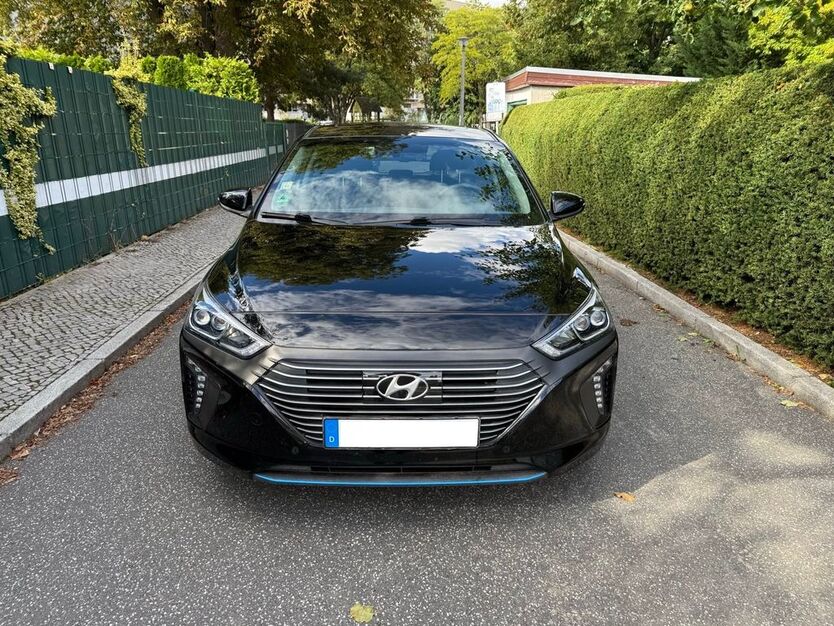 Hyundai IONIQ 93.000 km 14.000 € Berlin 12487