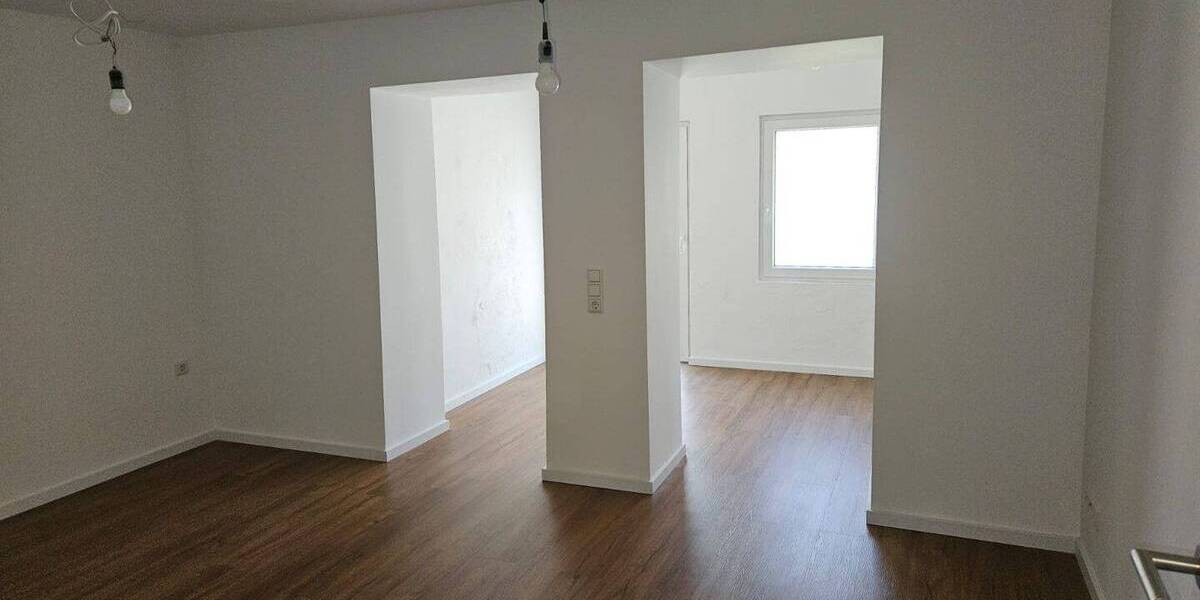 Etagenwohnung Ottweiler - 2 Zimmer, 84 m&sup2;, 620&euro; | Angebot:26438706