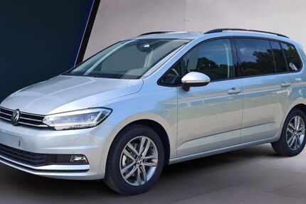 VW Touran 1.376 km 34.990 € Trostberg 83308