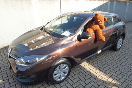 Renault Megane 28.500 km 8.599 &euro; Kreuztal-Krombach 57223