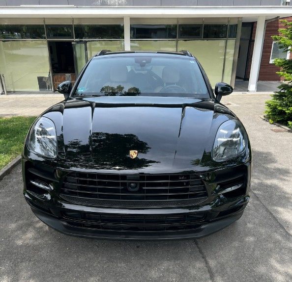 Porsche Macan 41.720 km 46.500 &euro; Friedrichshafen 88045