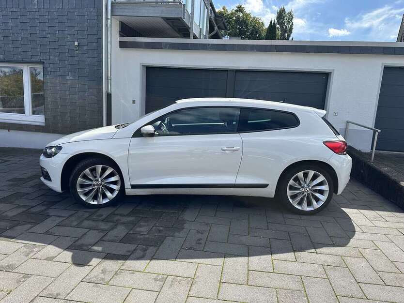 VW Scirocco 213.700 km 4.500 € Wermelskirchen 42929
