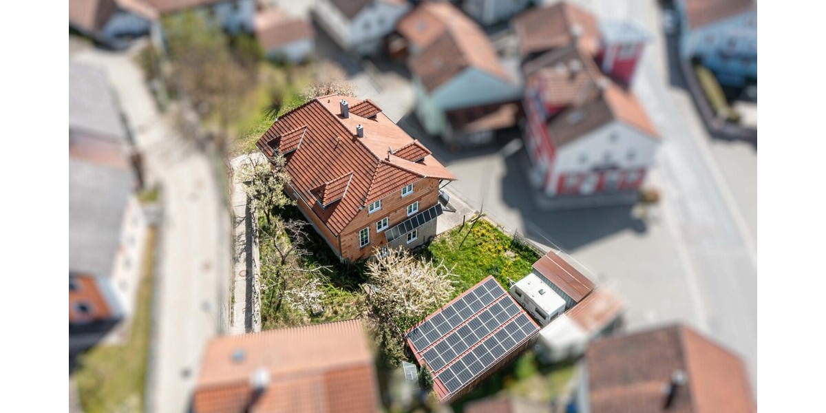 Individuelle Gestaltungsmöglichkeiten: Großzügiges Haus mit Werkstatt - Einfamilienhaus Neukirchen beim Heiligen Blut | Angebot:26557121