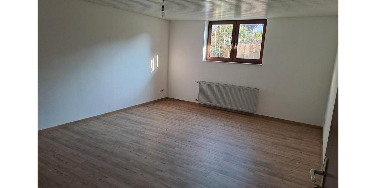 Erdgeschoßwohnung Bretzfeld - 3 Zimmer, 93 m&sup2;, 1.100&euro; | Angebot:25945557