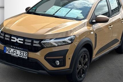 Dacia Sandero 5.000 km 20.937 € Halle 06132