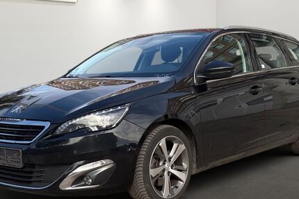 Peugeot 308 169.219 km 4.699 &euro; Berlin 12681