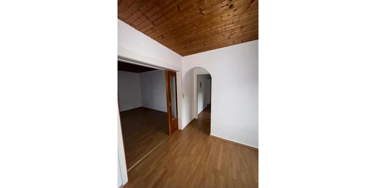 Etagenwohnung Königstein im Taunus - 4 Zimmer, 90 m&sup2;, 420.000&euro; | Angebot:27144260