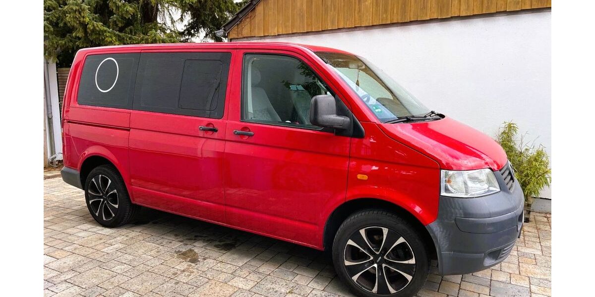 VW T5 Transporter 236.000 km 5.200 &euro; Gröbenzell 82194