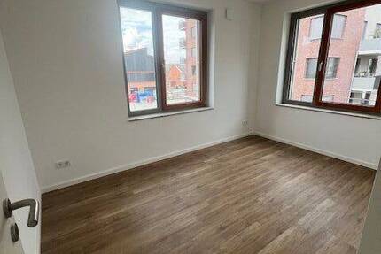 ERSTBEZUG! LETZES HAUS! Größere 4-Zimmer-Wohnung mit 2 Bädern und West-Loggia 4 zimmer