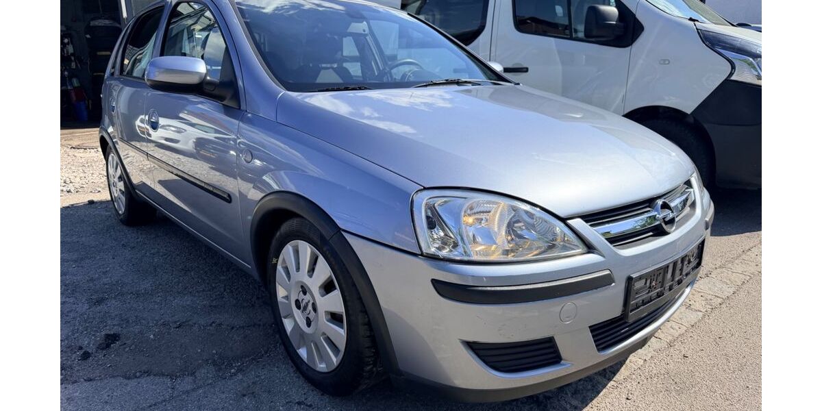 Opel Corsa 111.000 km 3.990 &euro; München 81825