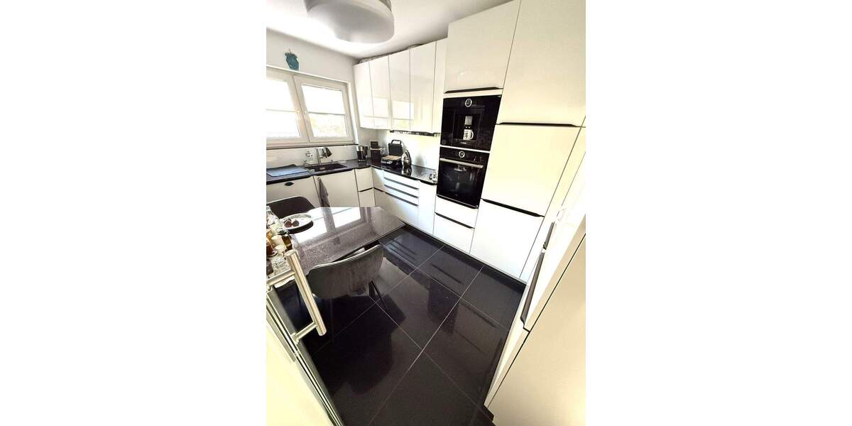 Frankfurt | Exklusives Einfamilienhaus mit Sauna, Kamin & Wintergarten – Privat 5 zimmer