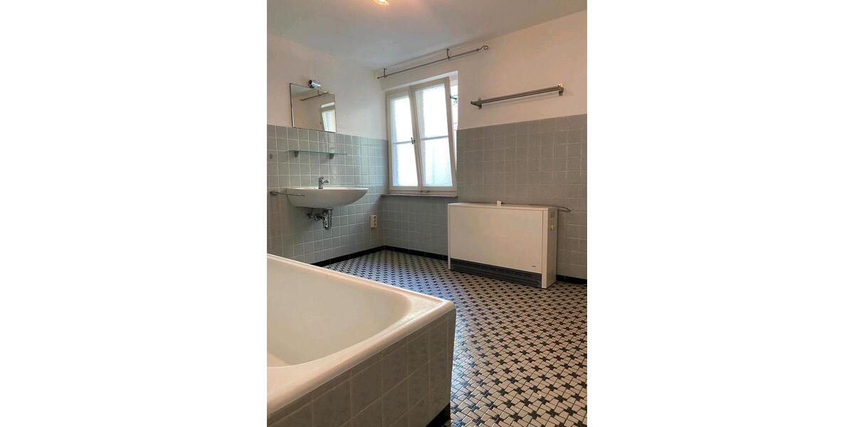 Mehrfamilienhaus, Wohnhaus Dinkelsbühl - 390.000&euro; | Angebot:27122508