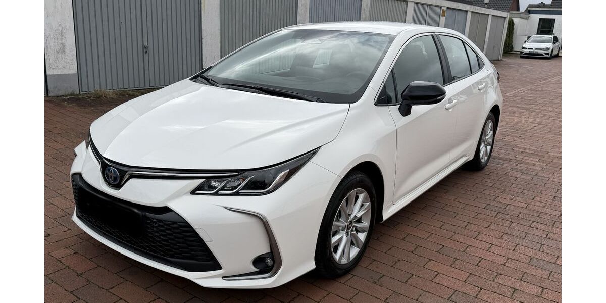 Toyota Corolla 7.562 km 21.800 &euro; Peine 31224