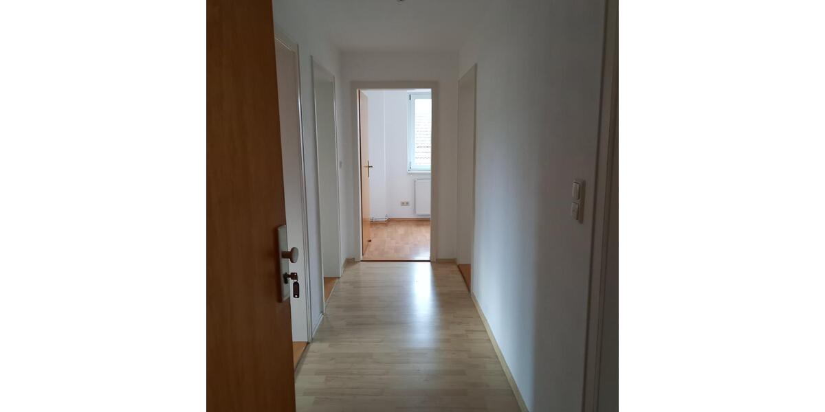 Dachgeschoßwohnung Königslutter am Elm - 3 Zimmer, 60 m&sup2;, 360&euro; | Angebot:25025470
