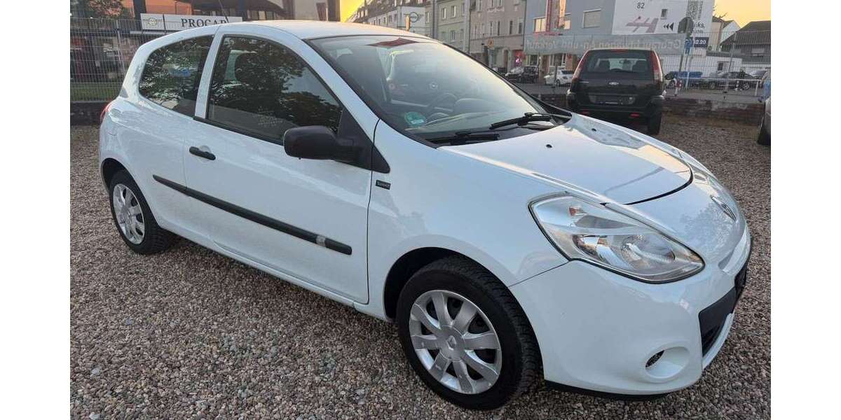 Renault Clio 174.600 km 1.950 &euro; Leverkusen 51371