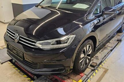 VW Touran 19.089 km 32.950 &euro; Dessau-Roßlau 06842