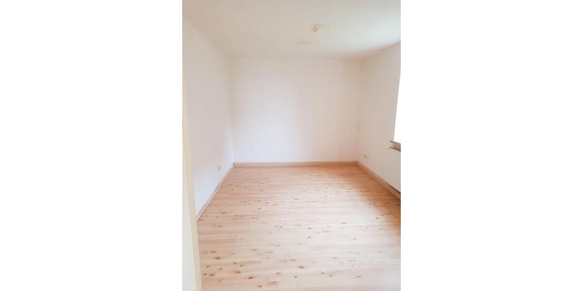 Erdgeschoßwohnung Meuselwitz - 2 Zimmer, 49 m&sup2;, 295&euro; | Angebot:26346016