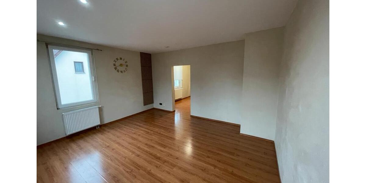 Etagenwohnung Villingen-Schwenningen Schwenningen - 1 Zimmer, 33 m&sup2;, 700&euro; | Angebot:25547161