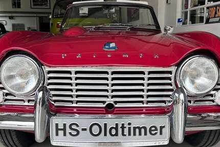 Triumph TR4