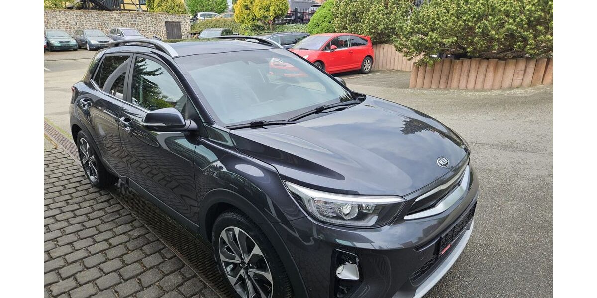 Kia Stonic 73.097 km 13.900 &euro; Frankenberg 09669