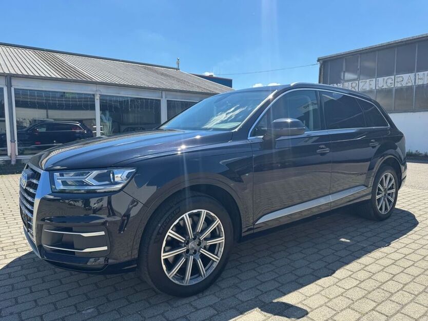 Q7