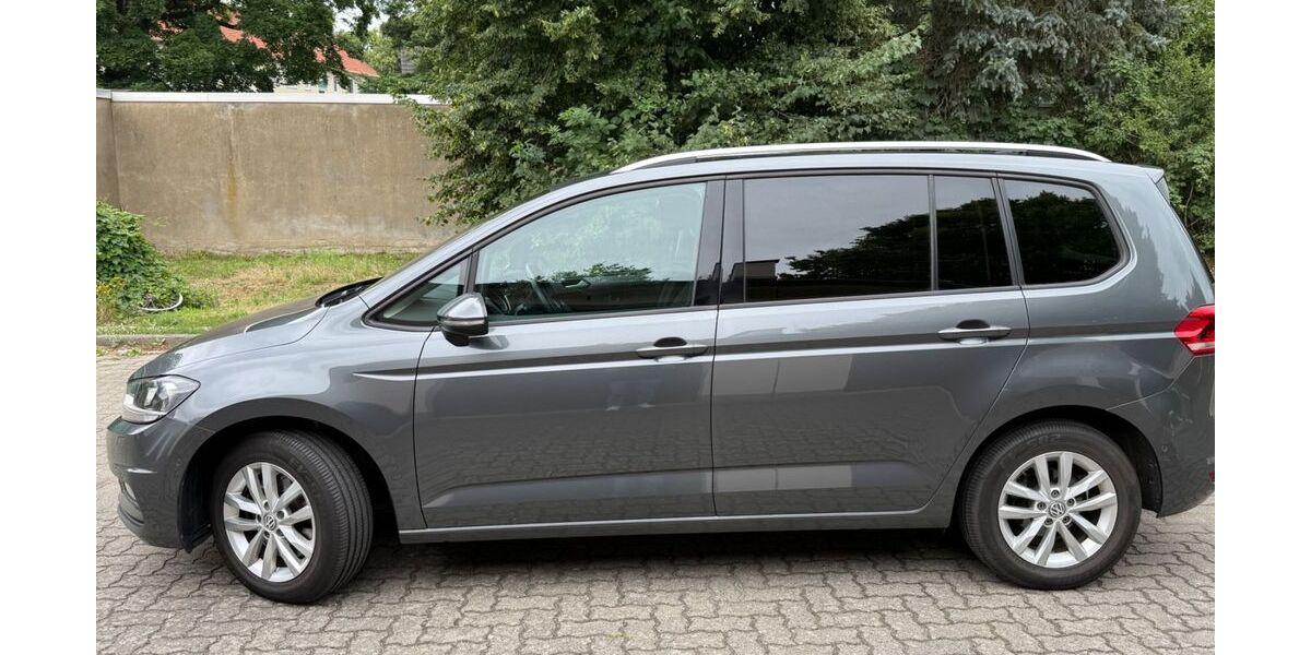 VW Touran 121.000 km 13.000 &euro; Braunschweig 38106
