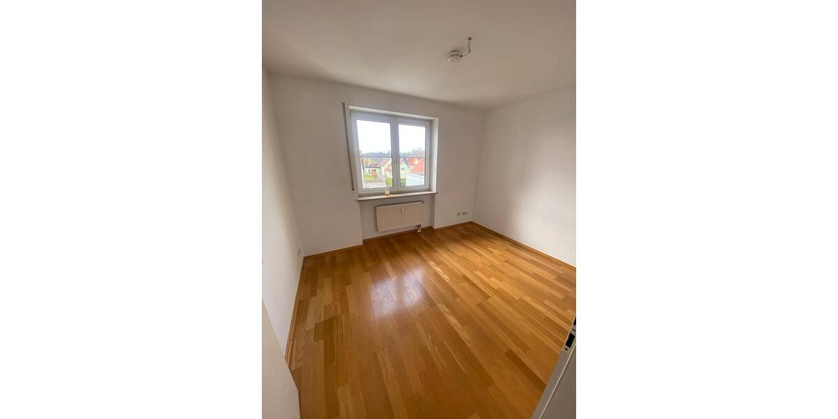 Dachgeschoßwohnung Gundelfingen an der Donau - 3 Zimmer, 75 m&sup2;, 228.000&euro; | Angebot:26060588