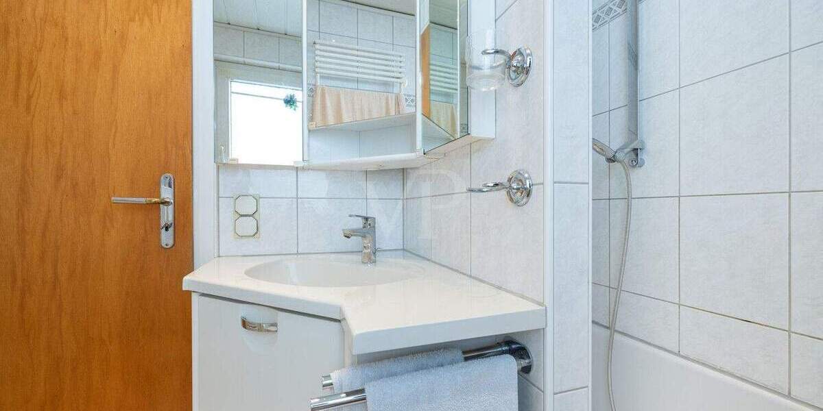 Reihenendhaus Velbert Mitte - 5 Zimmer, 106 m&sup2;, 372.000&euro; | Angebot:25733777