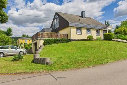 Bungalow mit Keller und Ausbaupotenzial in Ruhelage.