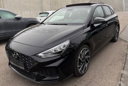 Hyundai i30 108.000 km 17.000 &euro; Essingen­­­ 73457